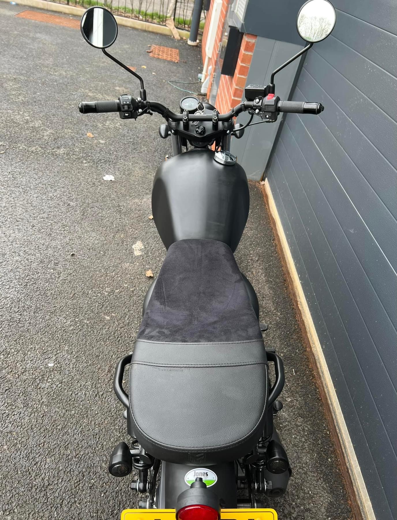 Mutt  FSR 125  2021